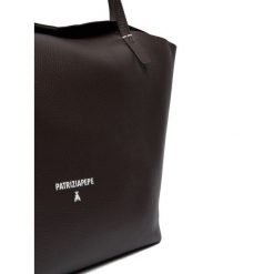 Torebka Patrizia Pepe. Brązowe shopper Patrizia Pepe, bez wzorów, bez dodatków. Za 1,299.00 zł.