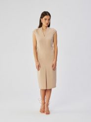 Stylove Sukienka w kolorze beżowym rozmiar: XL. Brązowe sukienki Stylove, xl, bez wzorów, bez kołnierzyka, bez ramiączek, midi. Za 149.31 zł.