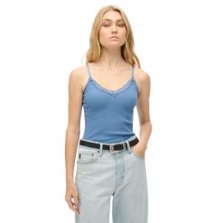 Krótki top z koronkową lamówką dla kobiet Superdry Essential. Niebieskie bielizna sportowa Superdry, bez wzorów, z koronki, bez kołnierzyka, bez ramiączek. W wyprzedaży za 105.40 zł.