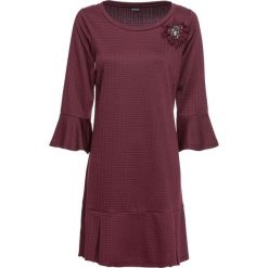 Sukienka z dżerseju, rękawy 3/4 bonprix czerwony klonowy - czarny w kratę. Czerwone sukienki bonprix, bez wzorów, bez kołnierzyka, bez ramiączek. Za 34.99 zł.