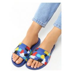 Niebieskie Klapki Colourful Dots. Niebieskie klapki Born2be, bez wzorów, z kauczuku, z otwartym noskiem, bez obcasa, na płaskiej podeszwie. Za 24.99 zł.