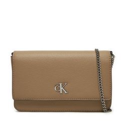 Torebka Calvin Klein. Brązowe torebki klasyczne Calvin Klein, bez wzorów, bez dodatków. Za 209.99 zł.