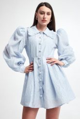 Sukienka z kołnierzykiem CUSTOMMADE. Sukienki Custommade, xs, bez wzorów, bez kołnierzyka, bez ramiączek. W wyprzedaży za 900.47 zł.
