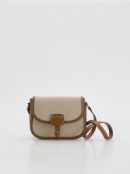 Żakardowa torebka na ramię - brązowy. Brązowe torby na ramię Reserved, bez wzorów, z bawełny, na ramię, bez dodatków. Za 139.99 zł.