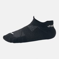 Skarpetki sportowe krótkie Joma. Czarne skarpety Joma, bez wzorów, z materiału. Za 23.99 zł.
