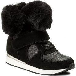 Botki BIG STAR - Y274271 Black. Czarne botki Big Star, bez wzorów, z futra, bez obcasa, bez zapięcia. W wyprzedaży za 169.00 zł.