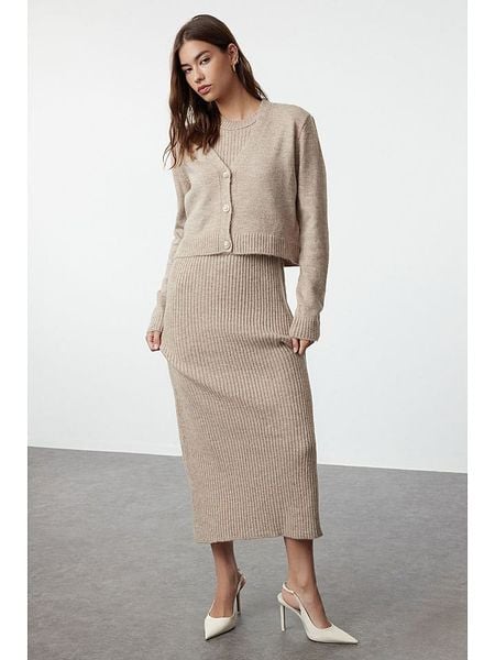 Trendyol 2-częściowy zestaw w kolorze beżowym rozmiar: M. Brązowe swetry Trendyol, m, bez wzorów, bez ramiączek. Za 143.90 zł.