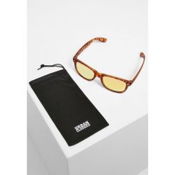 Okulary przeciwsłoneczne Urban Classics likoma mirror uc. Brązowe okulary przeciwsłoneczne Urban Classics, bez wzorów, sportowe. Za 77.00 zł.