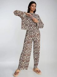 Monki Bluzka w kolorze brązowo-kremowym rozmiar: M. Brązowe bluzki Monki, m, bez wzorów, bez kołnierzyka, bez ramiączek. Za 39.99 zł.