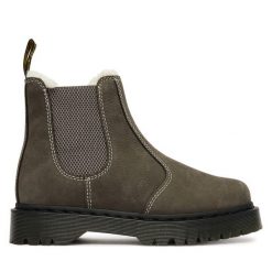 Sztyblety Dr. Martens. Szare botki Dr. Martens, bez wzorów, bez obcasa, na płaskiej podeszwie, bez zapięcia. Za 1,039.00 zł.