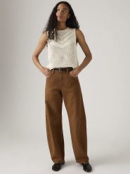Levi's Spodnie w kolorze karmelowym rozmiar: W28/L30. Brązowe spodnie materiałowe Levi's®, l, z aplikacjami, z bawełny, z podwyższonym stanem. Za 180.06 zł.