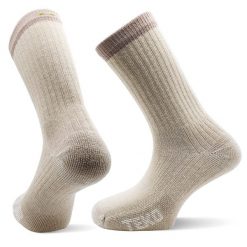 Skarpety sportowe z wełny Merino Teko ecoHIKE Light Half Cushion 2.0. Brązowe skarpety TEKO, bez wzorów, z nylonu. Za 68.99 zł.