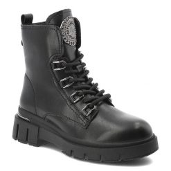 Czarne Botki Filippo Modne Buty Damskie. Czarne botki Filippo, z aplikacjami, ze skóry, bez obcasa, bez zapięcia. Za 229.99 zł.
