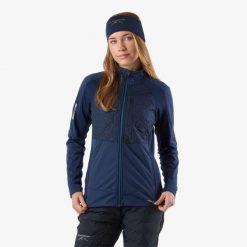 Kurtka do narciarstwa biegowego kobieca Swedemount Core X.C Jacket wodoodporna. Niebieskie kurtki narciarskie SWEDEMOUNT, bez wzorów, z tkaniny, bez kaptura, na fitness i siłownię. W wyprzedaży za 359.99 zł.