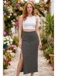 SOULSHAE Spódnica w kolorze czarnym rozmiar: XXL/3XL. Czarne spódnice SOULSHAE, na co dzień, xl, bez wzorów, z wiskozy, maxi, proste. Za 69.95 zł.