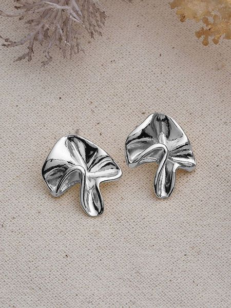 Lodie Silver Kolczyki-wkrętki rozmiar: onesize. Szare kolczyki Lodie Silver, metalowe. Za 27.95 zł.