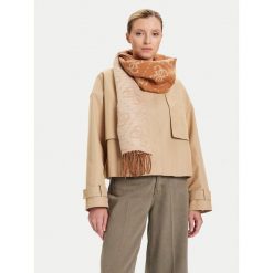 Szalik Guess. Brązowe szaliki Guess, z aplikacjami. Za 239.99 zł.