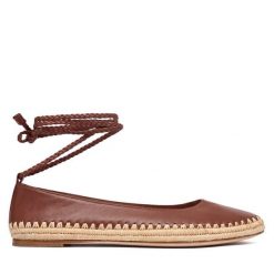 Espadryle Max Mara. Brązowe espadryle Max Mara, bez wzorów, bez obcasa, bez zapięcia. Za 2,379.00 zł.