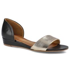 Sandały damskie Maciejka, skóra naturalna i na płaskiej podeszwie z minimalnym koturnem, czarno-złote, 01971-46-00-5. Czarne sandały Maciejka, z aplikacjami, ze skóry, eleganckie, bez obcasa, na koturnie, bez zapięcia. Za 239.00 zł.