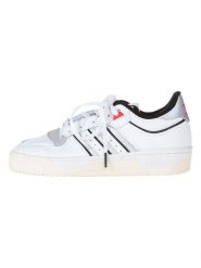 Adidas Skórzane sneakersy "Rivalry Low 86" w kolorze białym rozmiar: 42. Białe trampki Adidas, bez wzorów, bez zapięcia. Za 237.17 zł.