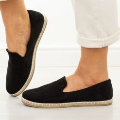 Czarne espadryle damskie, półbuty Potocki 16386. Czarne espadryle POTOCKI, bez wzorów, z jeansu, bez obcasa, na płaskiej podeszwie, bez zapięcia. Za 99.00 zł.