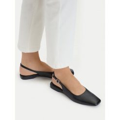 Baleriny Vagabond Shoemakers. Czarne baleriny Vagabond Shoemakers, bez wzorów, bez obcasa. Za 276.99 zł.
