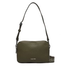 Torebka Calvin Klein. Zielone torebki klasyczne Calvin Klein, bez wzorów, bez dodatków. Za 409.99 zł.
