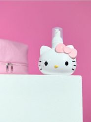 Żel pod prysznic o zapachu kokosowym z dozownikiem piany Hello Kitty - biały. Żele pod prysznic Sinsay. Za 19.99 zł.