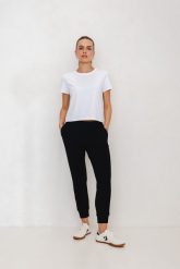 SPODNIE LENA CZARNE L - Flawless. Czarne spodnie dresowe Flawless, l, bez wzorów, z bawełny. Za 297.00 zł.
