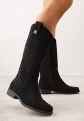Czarne Ażurowe Botki z Geometryczną Ozdobą Naeraste. Czarne botki Renee, z aplikacjami, z jeansu, bez obcasa, na płaskiej podeszwie, bez zapięcia. Za 139.99 zł.