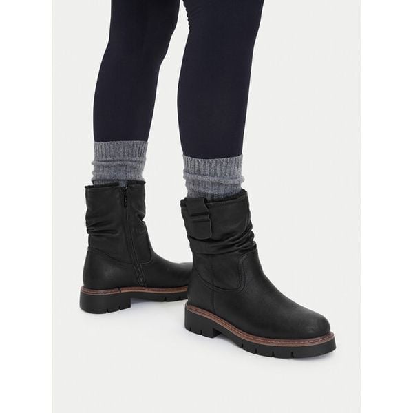 Botki Go Soft. Czarne botki GO SOFT, bez wzorów, bez obcasa, na słupku, bez zapięcia. Za 179.99 zł.