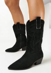 Czarne Botki w Stylu Kowbojek z Delikatnym Haftem Launide. Czarne botki Born2be, na jesień, bez wzorów, bez obcasa, na obcasie, bez zapięcia. Za 159.99 zł.