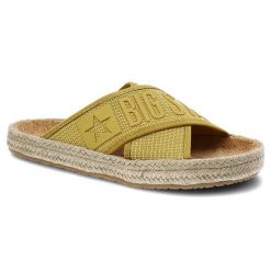 Klapki damskie Big Star, materiał tekstylny z szerokim paskiem z logo na cholewce miękką wkładką, żółte, JJ274A409. Żółte klapki Big Star, bez wzorów, z materiału, bez obcasa. Za 109.00 zł.