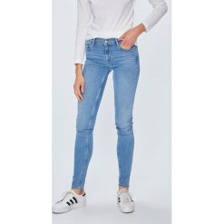 Levi's - Jeansy 710. Niebieskie jeansy Levi's®, s, bez wzorów, z obniżonym stanem. W wyprzedaży za 319.90 zł.
