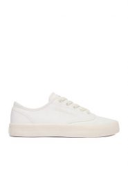 Guess Jeans Tenisówki CWBEO-WE-2025 Biały. Białe trampki Guess Jeans, z aplikacjami, z jeansu, bez zapięcia. Za 189.99 zł.