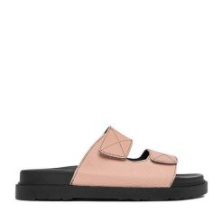 Klapki JENNY. Czerwone klapki Jenny, bez wzorów, bez obcasa. Za 79.99 zł.