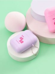 Zestaw do makijażu - fioletowy. Zestawy Sinsay. Za 12.99 zł.