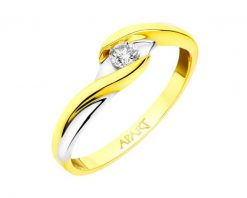 Pierścionek z żółtego złota z brylantem - 0,10 ct - próba 585. Żółte pierścionki Apart, z brylantem, złote. Za 2,990.00 zł.