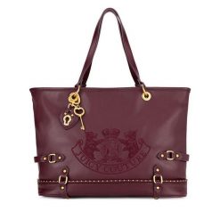 Torebka Juicy Couture. Czerwone torebki klasyczne Juicy Couture, bez wzorów, bez dodatków. Za 419.99 zł.