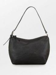 Becksöndergaard Torebka w kolorze czarnym - 22 x 18 x 10 cm rozmiar: onesize. Czarne torby na ramię Becksöndergaard, bez wzorów, z materiału, na ramię, bez dodatków. Za 304.99 zł.