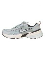 Nike Sneakersy "V2K Run" w kolorze błękitnym rozmiar: 38. Niebieskie trampki Nike, bez wzorów, bez zapięcia. Za 342.95 zł.
