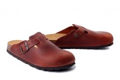 DR. BRINKMANN 600159-02 braun, klapki damskie. Brązowe klapki Dr. Brinkmann, bez wzorów, ze skóry, bez obcasa. Za 289.90 zł.