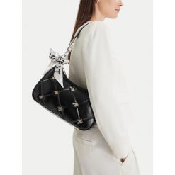 Torebka Nine West. Czarne torebki klasyczne Nine West, bez wzorów, bez dodatków. Za 259.99 zł.