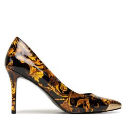 Szpilki Versace Jeans Couture. Czarne szpilki Versace Jeans Couture, bez wzorów, z jeansu, bez obcasa, na szpilce, bez zapięcia. Za 999.99 zł.