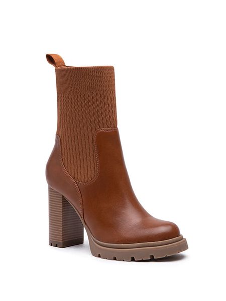 Foreverfolie Botki w kolorze jasnobrązowym rozmiar: 36. Brązowe botki Foreverfolie, bez wzorów, bez obcasa, bez zapięcia. Za 144.24 zł.