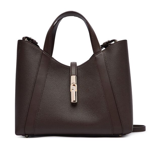 Torebka Furla. Brązowe torebki klasyczne Furla, bez wzorów, bez dodatków. Za 1,304.00 zł.