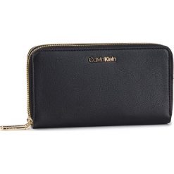 Duży Portfel Damski CALVIN KLEIN - Ck Must Large Double Zip Around K60K605104 001. Czarne portfele Calvin Klein, bez wzorów, ze skóry ekologicznej. W wyprzedaży za 239.00 zł.