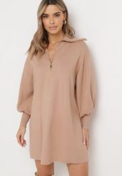 Beżowa Sweterkowa Sukienka Zasuwana przy Szyi Bivane. Brązowe sukienki Born2be, na imprezę, m, bez wzorów, bez kołnierzyka, bez ramiączek, mini. Za 84.99 zł.