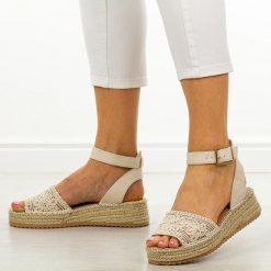 Beżowe sandały, espadryle damskie Vinceza 17391. Brązowe sandały VINCEZA, bez wzorów, z materiału, boho, bez obcasa, na platformie, bez zapięcia. Za 149.00 zł.