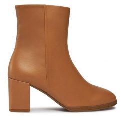 Botki Gabor. Brązowe botki Gabor, bez wzorów, bez obcasa, na słupku, bez zapięcia. Za 439.99 zł.